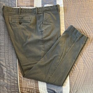 J. Crew Factory Olive Straight Cut Chino Pants 38/31*